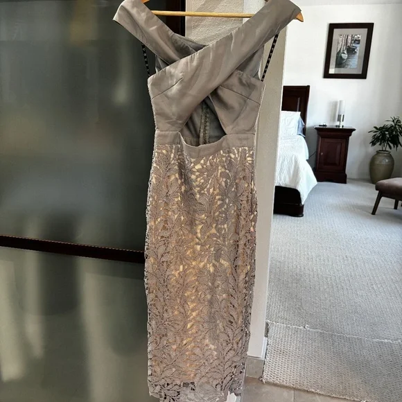 Missguided Lace Barbot Midi Dress - Gray Size 0 - Picture 3 of 13